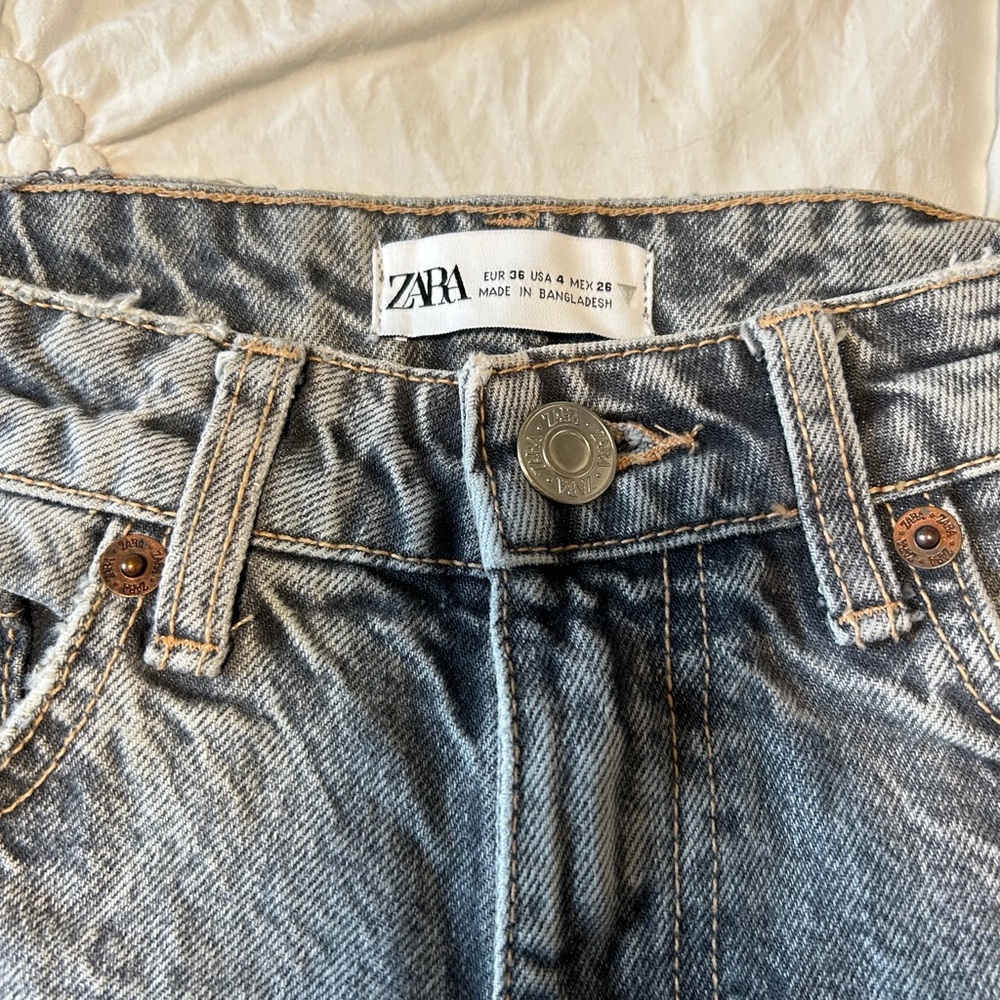 ZARA Light Blue Washed Denim Jeans
